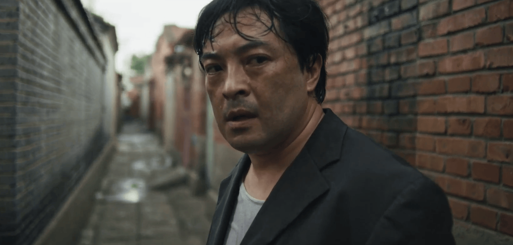 原创            破案靠狗！《树影迷宫》大结局：老实人是真凶，冉曦葬礼设局