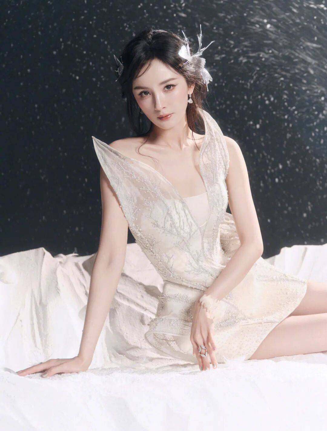 杨幂｜王者荣耀 cos 艾琳 最新写真大片～