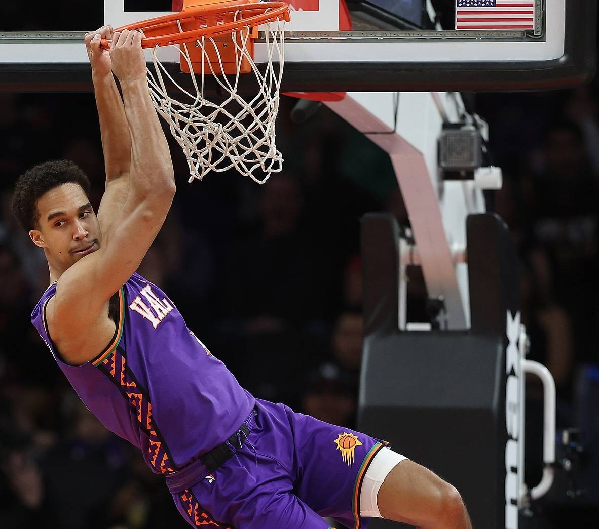 原创            火箭和太阳的交易价值还在提升！狄龙才是布克的保镖！太阳要起飞