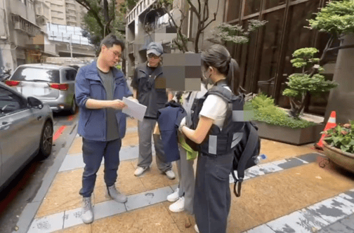 台北市爆出“富二代豪宅双尸案”，女毒贩落网画面曝光