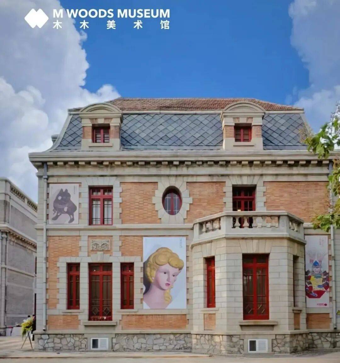 泡泡玛特的资本棋局：从盲盒到艺术馆，构建Z世代生态帝国