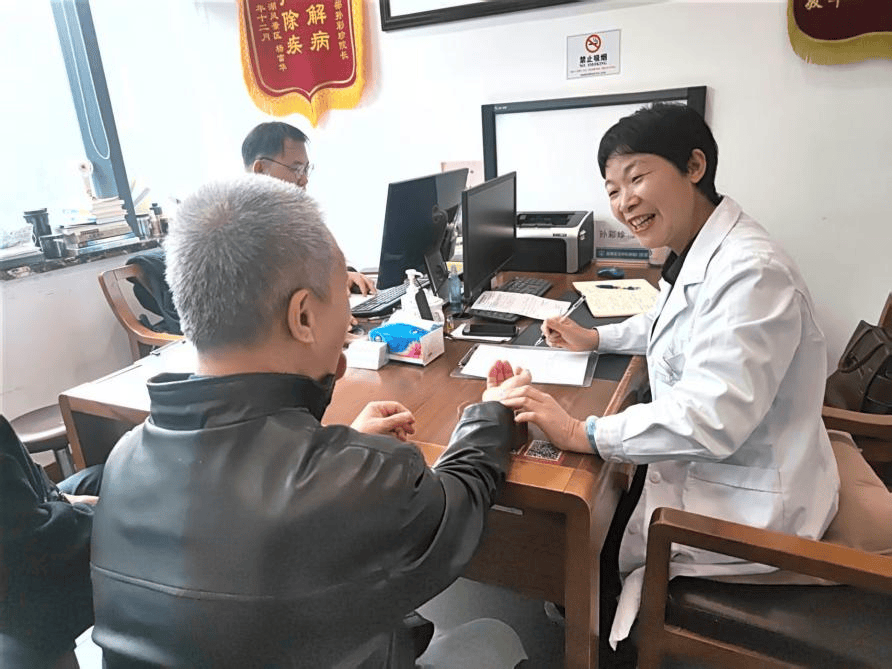 50年老烟枪查出肺癌，拒绝化疗后……孙彩珍院长却这样建议