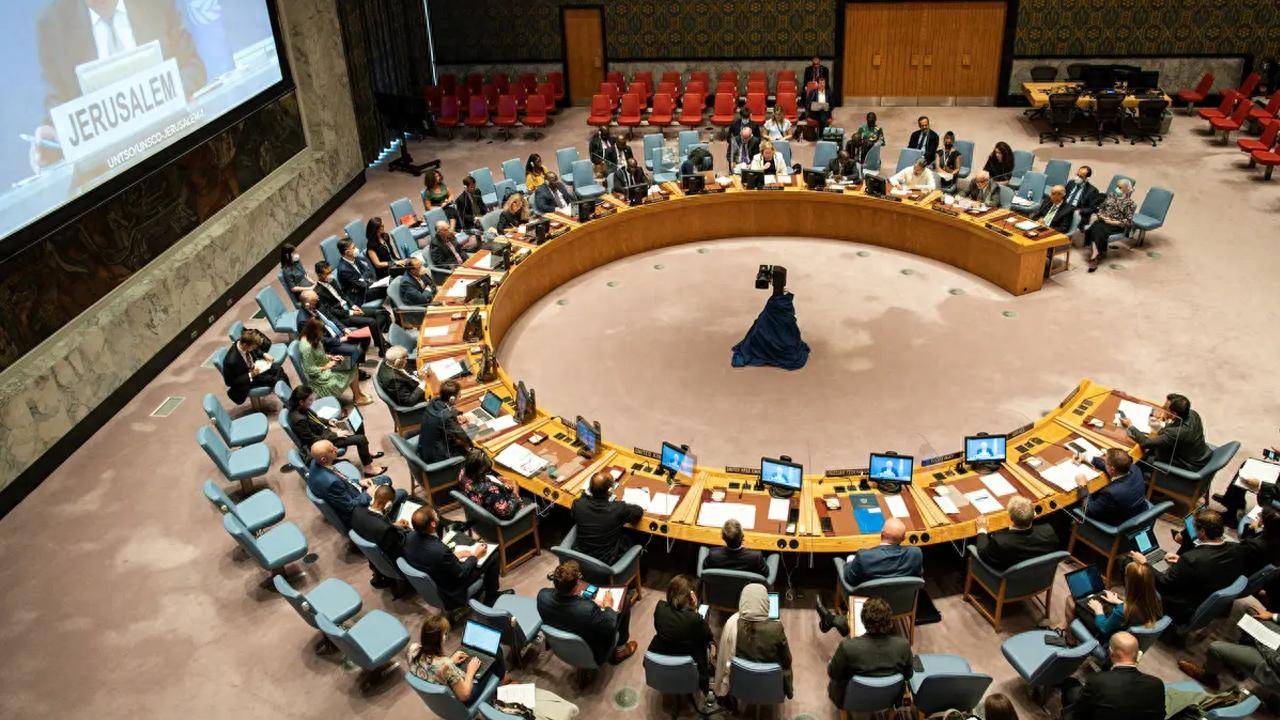 14比0，只有我国投弃权票，安理会他国力挺朱拉尼，中方：很遗憾