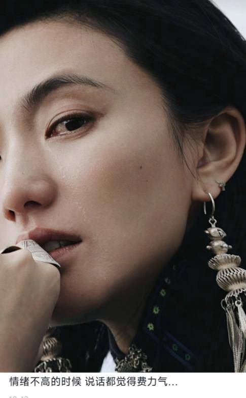 海哈金喜离婚后晒女儿！3岁夏夏哄妈妈开心，新家一地玩具显拥挤