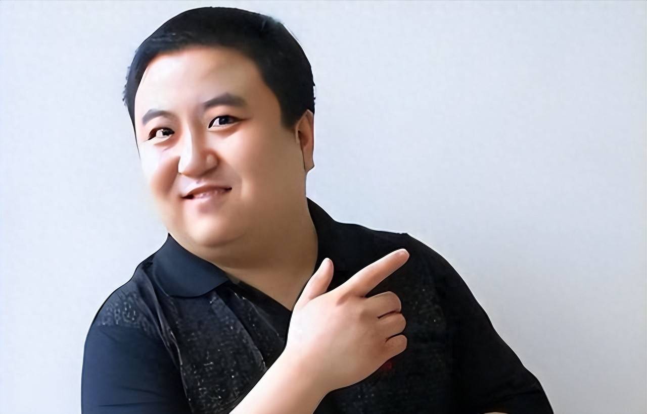 原创            被判入狱至今仍在服刑！他靠搭档冯巩春晚爆红