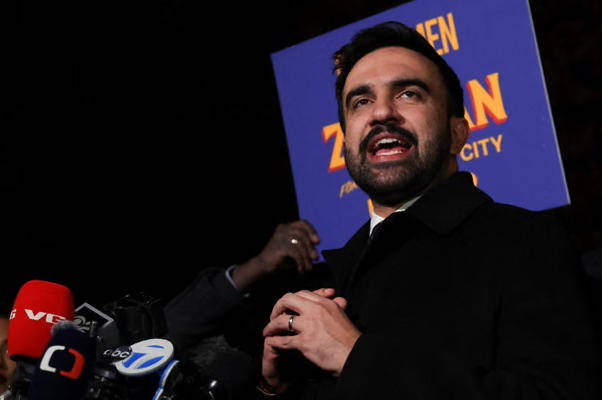 纽约市长选举投票最后一日：特朗普公开站队，热门候选人艺术家妻子引关注