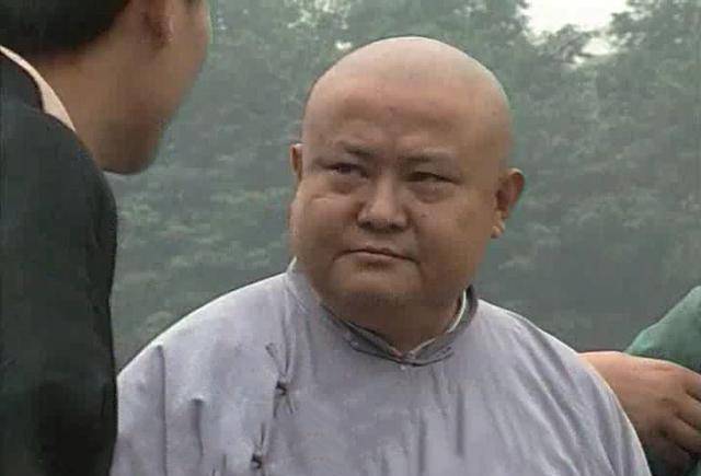 原创            四川最聪明的男人，多次信错人被坑，却拿别人的钱养了40个老婆