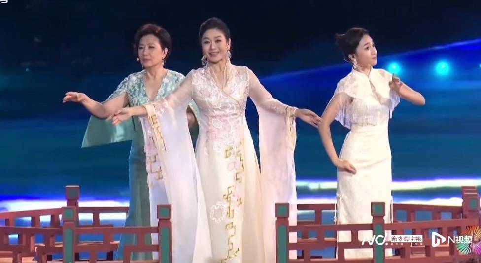 DNA共鸣！粤港澳三地粤剧艺术家开幕式共唱《彩云追月》
