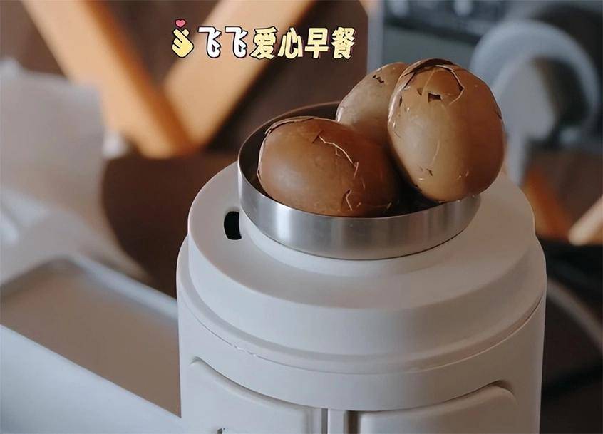 原创            《一路繁花2》怼天怼地却零差评，何赛飞凭什么特殊？真性情也需要智慧