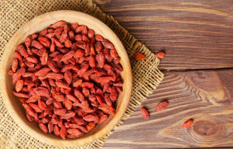 原创            此物补血胜红枣，补气超黄芪！冬季每日食几颗，助眠养颜，气色越来越好