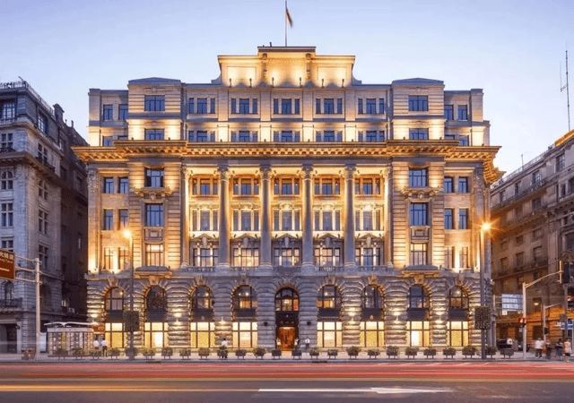 上海浦东文华东方酒店携手上海久事美术馆推出「浪奔 · 浪流」艺术之旅住宿套餐