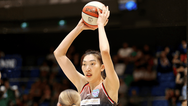 韩旭澳大利亚女篮联赛首秀砍下22分 获评本场最佳球员