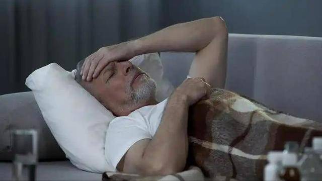 原创            晚上十点前睡觉错了？医生提醒：过了65岁，睡觉要尽量做到这5点