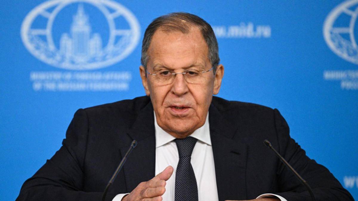 拉夫罗夫表示：俄罗斯只有三个盟友，既不是中国，也不是美国，依靠自己，才是王道。