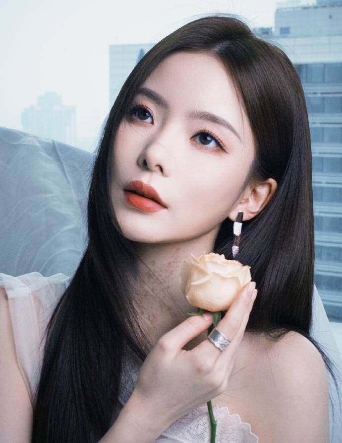 陈卓璇清纯写真，美爆了。