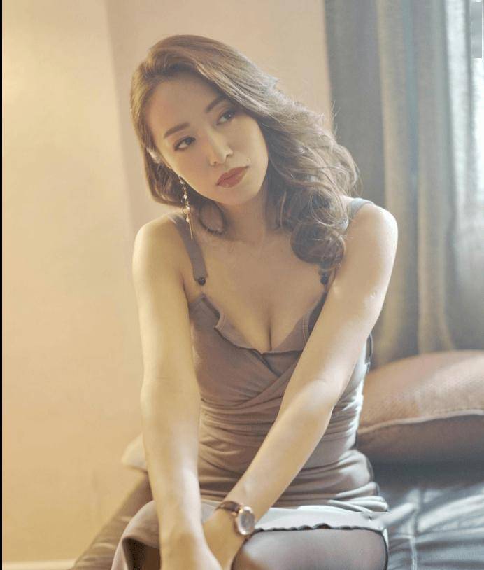 34岁TVB长腿小花宣布离巢！曾为郑伊健谭咏麟伴舞！入行4年不获力捧！