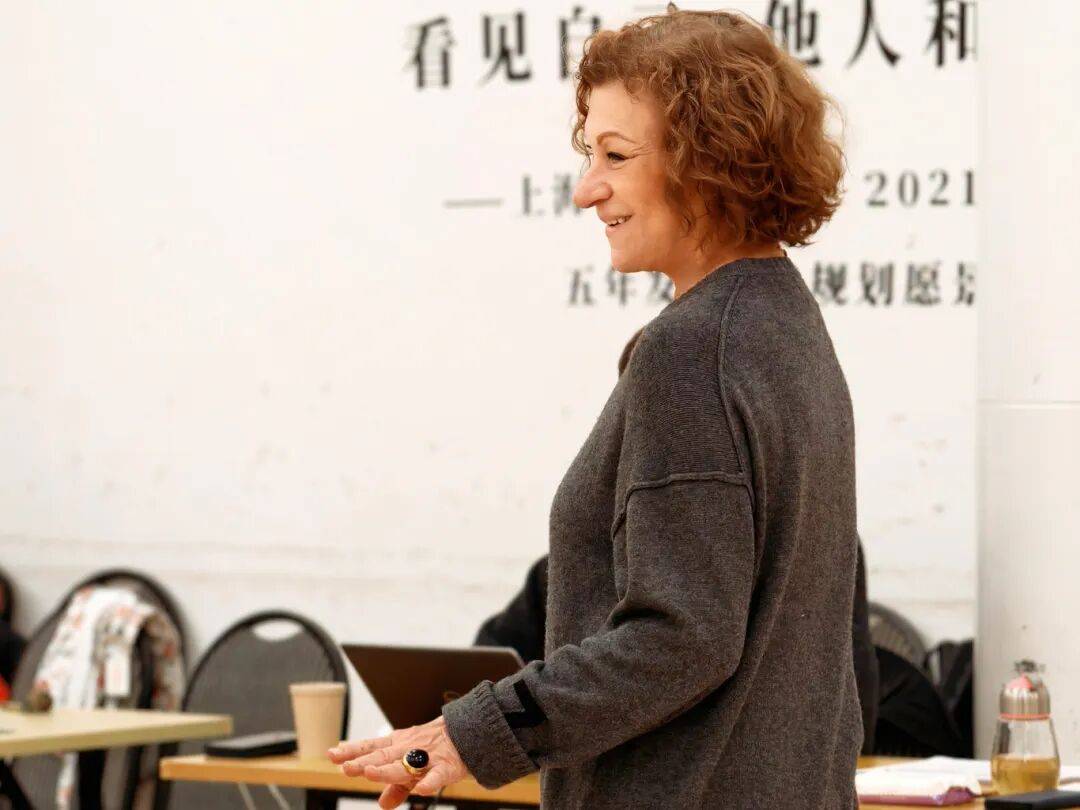 继《艺术》《杀戮之神》后，又一现象级法式喜剧登陆中国！