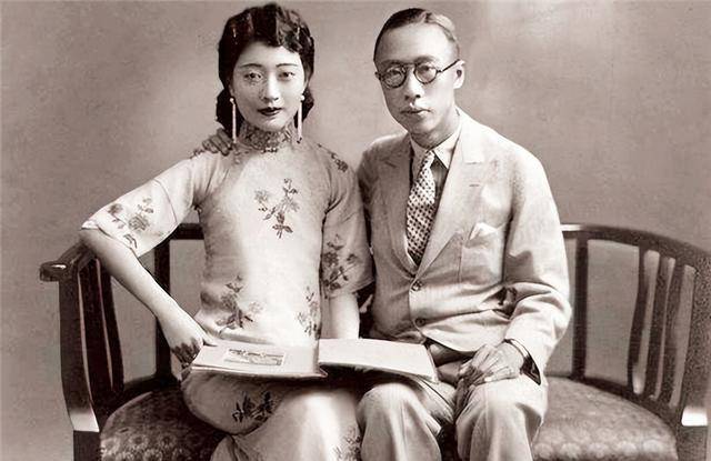 原创            溥仪死前回光返照，睁着一只眼不愿闭合，妻子常在半夜听见哭声