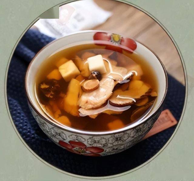 养生不排寒，一切都白谈。推荐四碗养生汤，祛除寒气，身体更健康
