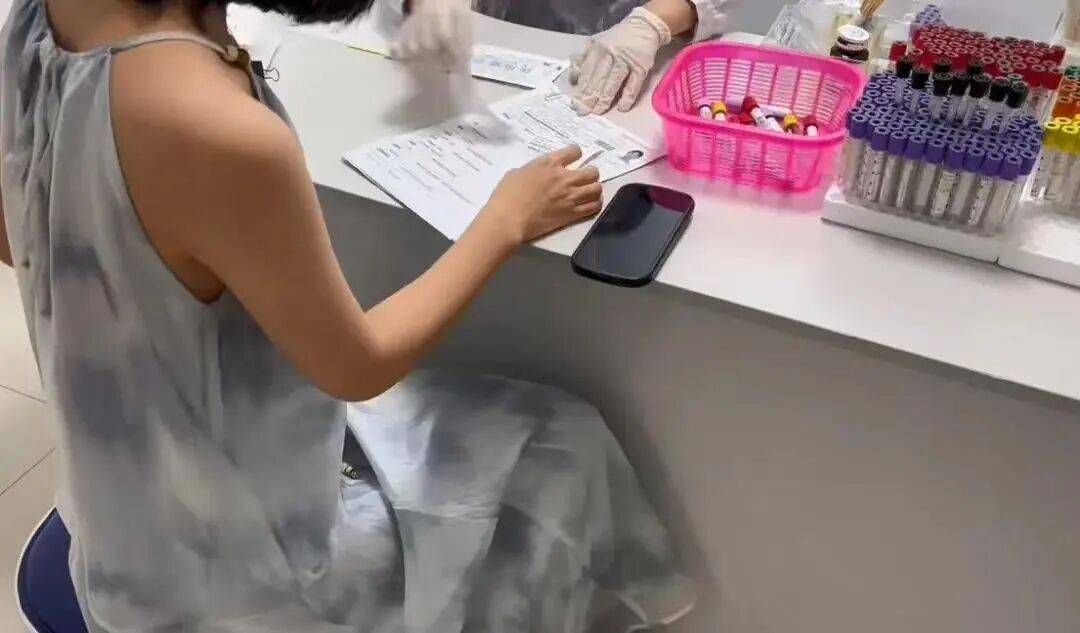 公务员录用体检标准放宽后，被解聘的“地贫”幼师将继续申诉