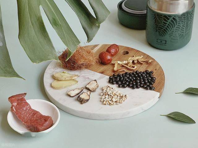 入冬寒湿怕的菜，建议隔三差五吃一次，从头暖到尾，别不懂吃