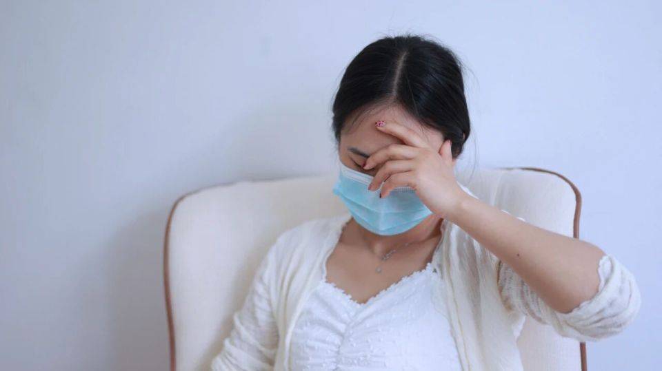 早上空腹喝水，比不吃早饭还伤身？起床后按序做5事，延年又益寿