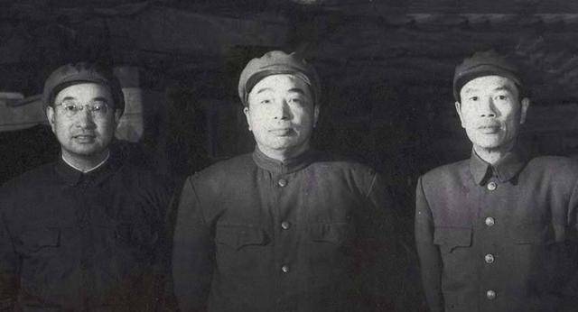 原创            这位上将身处逆境时，有6位上将去看望他，想办法改善他的处境