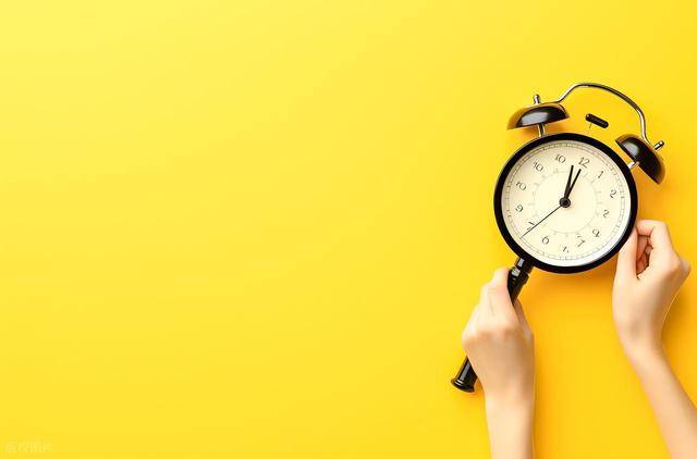 减肥的最佳时间段：一天中2个时间段，熬过去就瘦下来了