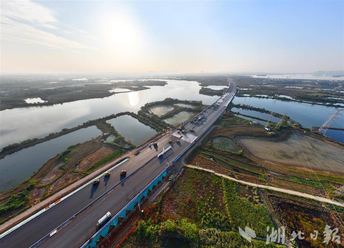 “电子哨兵”提前48小时发出预警 1264公里高速公路成为智能应用场