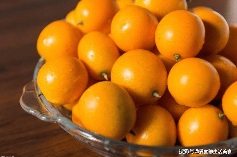 原创            冬季遇见此果别放过，理气化痰、消食开胃，3种做法，香甜软糯真好吃！