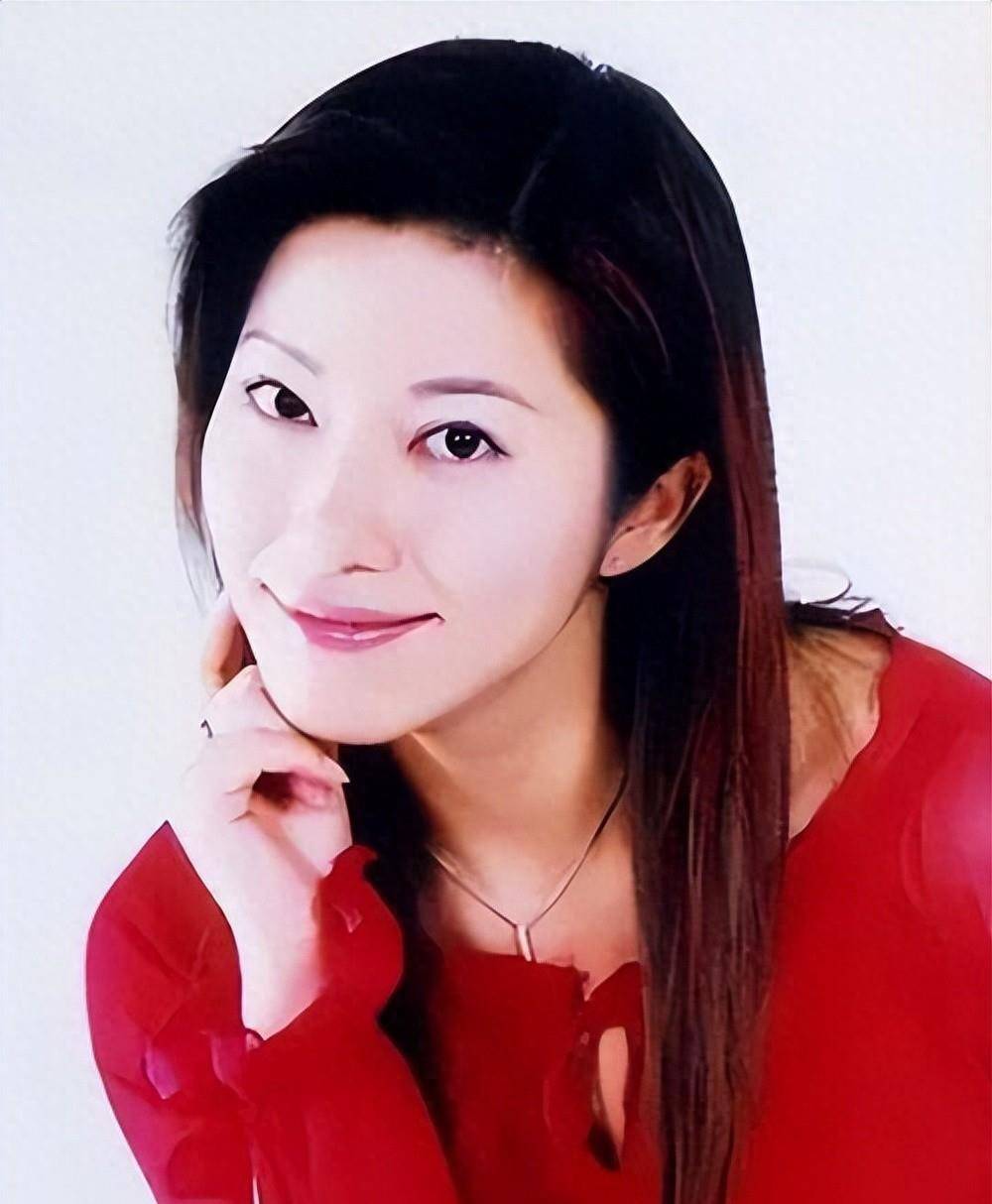 原创            曾是上海著名主持，辞职后全职当奶爸，陪伴儿子环游世界