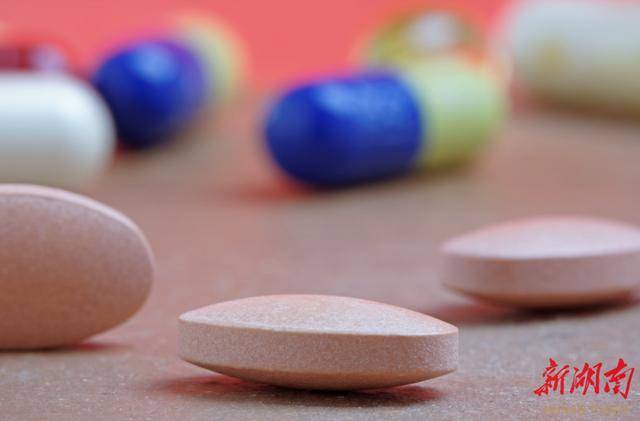 他汀类药物并非适合所有高血脂患者 医生提醒：3类人群要谨慎服用