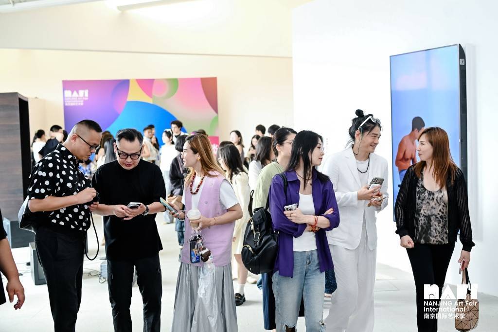 南京国际艺术季：看当代艺术的“叠影”与生长