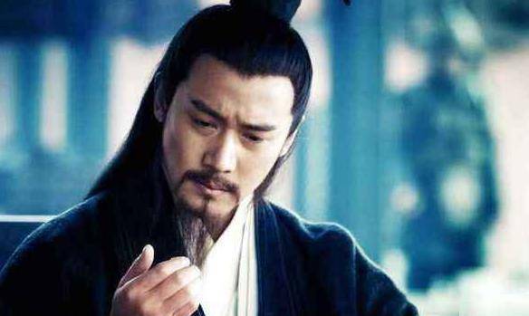 原创            算命先生街头偶遇一群在打闹的小混混,掐指一算,竟都是帝王将相