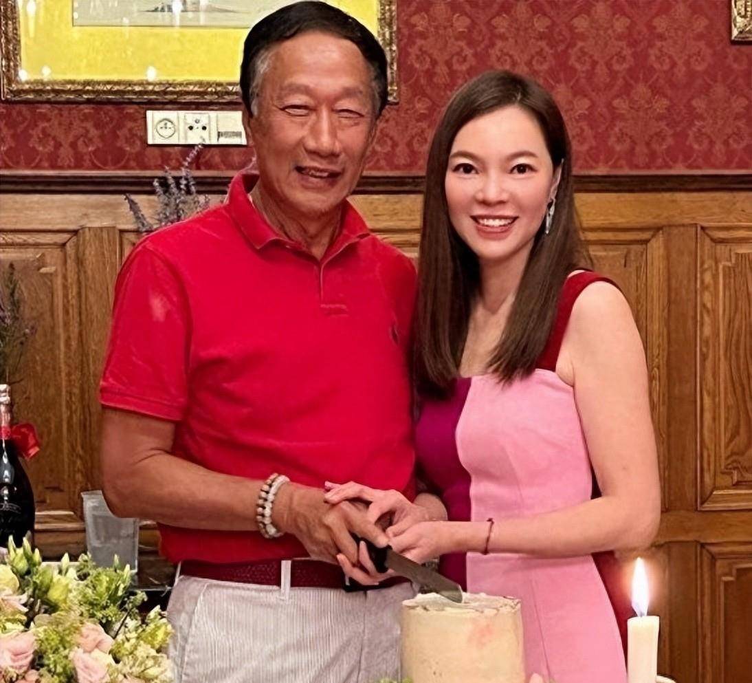 原创            郭台铭16岁的女儿真会长！比妈妈还要漂亮洋气，身材高挑