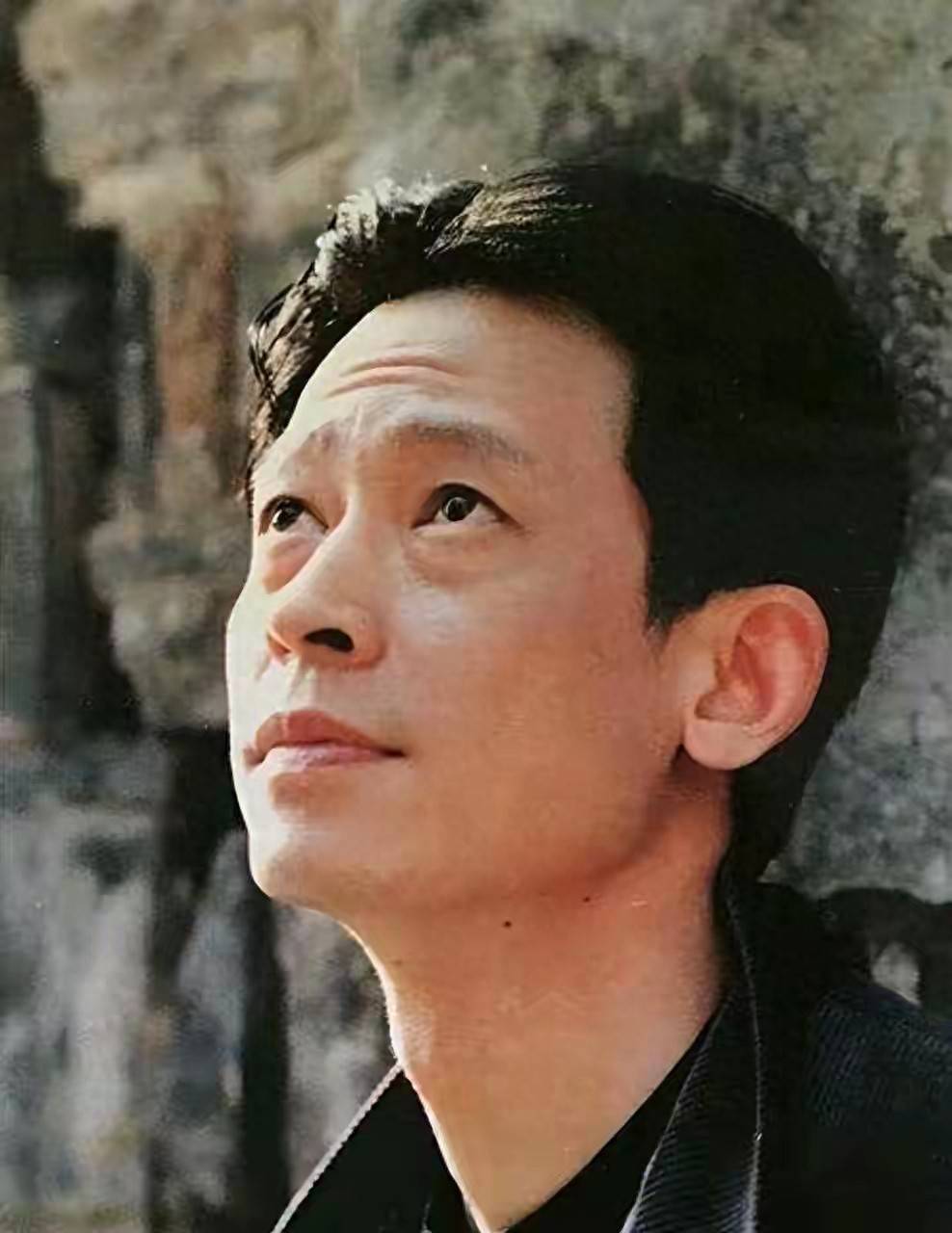 原创            王志文：不留骨灰，不设墓地，他的选择让人深思