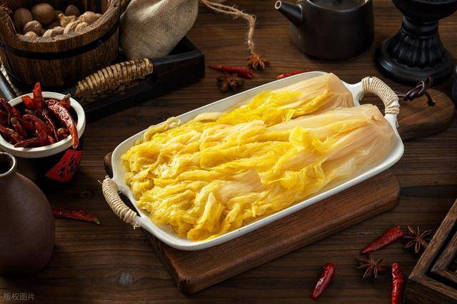 原创            酸菜再次被关注！医生发现：冠心病患者常吃酸菜，或出现5种变化