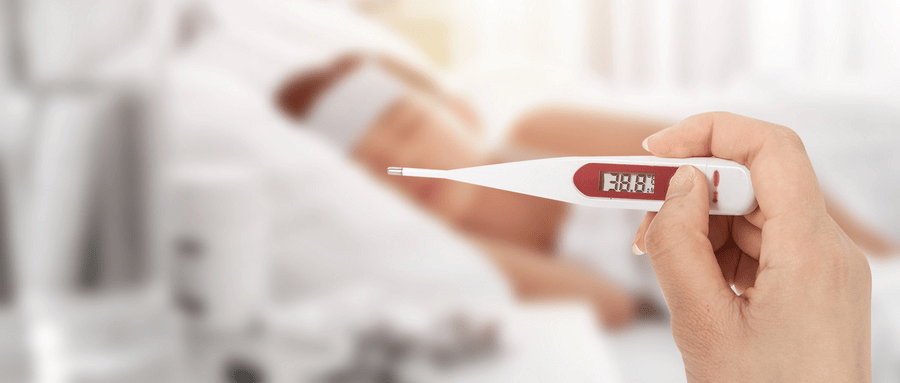 出现发热和过敏不要慌！晚期肺癌患者必看的治疗期间不良反应应对指南