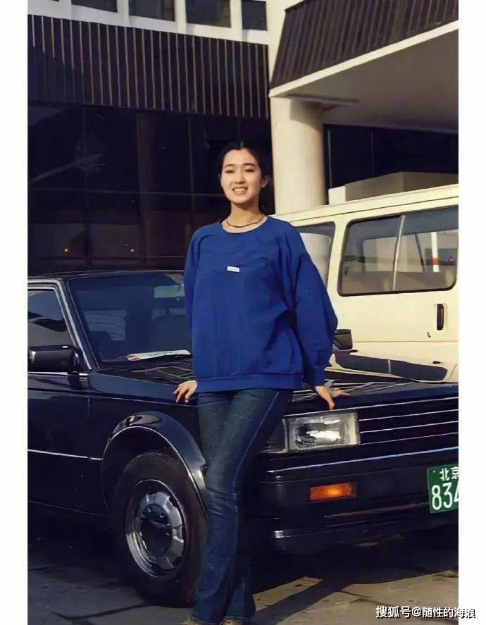 原创            刷到巩俐手写字直接惊艳！字迹大气有风骨，丝毫不输荧幕风采