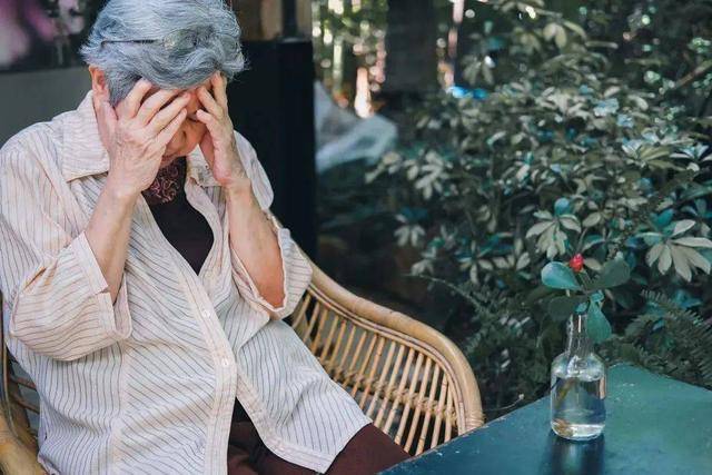 原创            其实你不是没精神，而是太焦虑！快听听心理医生的真心话