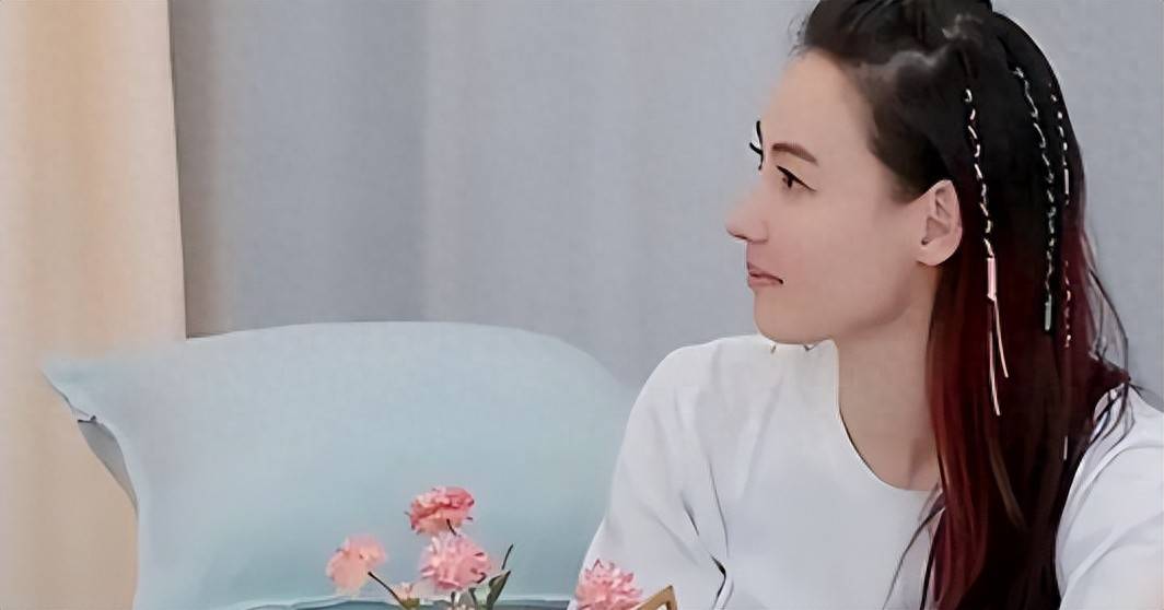 原创            没想到，王菲两位闺蜜全都“倒戈”，张柏芝的真诚破了娱乐圈人设