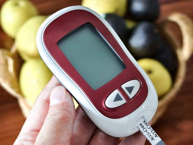 冬至将至，天寒地冻，糖友测血糖牢记这3点，结果才准确！