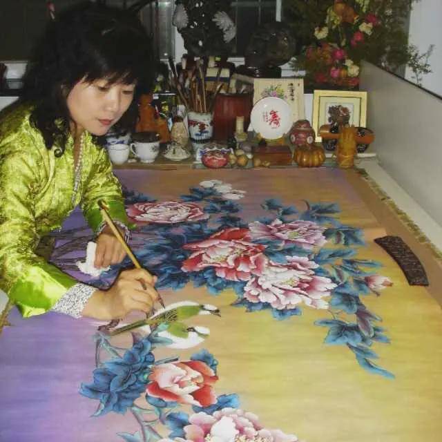 年轻画家出演冯小刚导演的《向阳花》