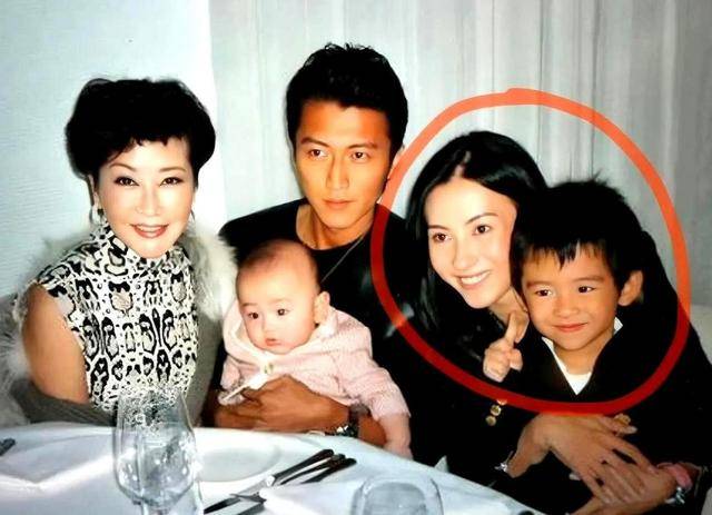 原创            谢振轩，终为父母的失败婚姻买了单，谢霆锋的上亿家产也难抚伤痛