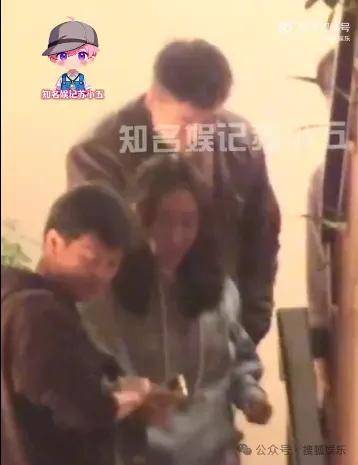 原创            她又有新恋情了吗？男方低调有实力啊！