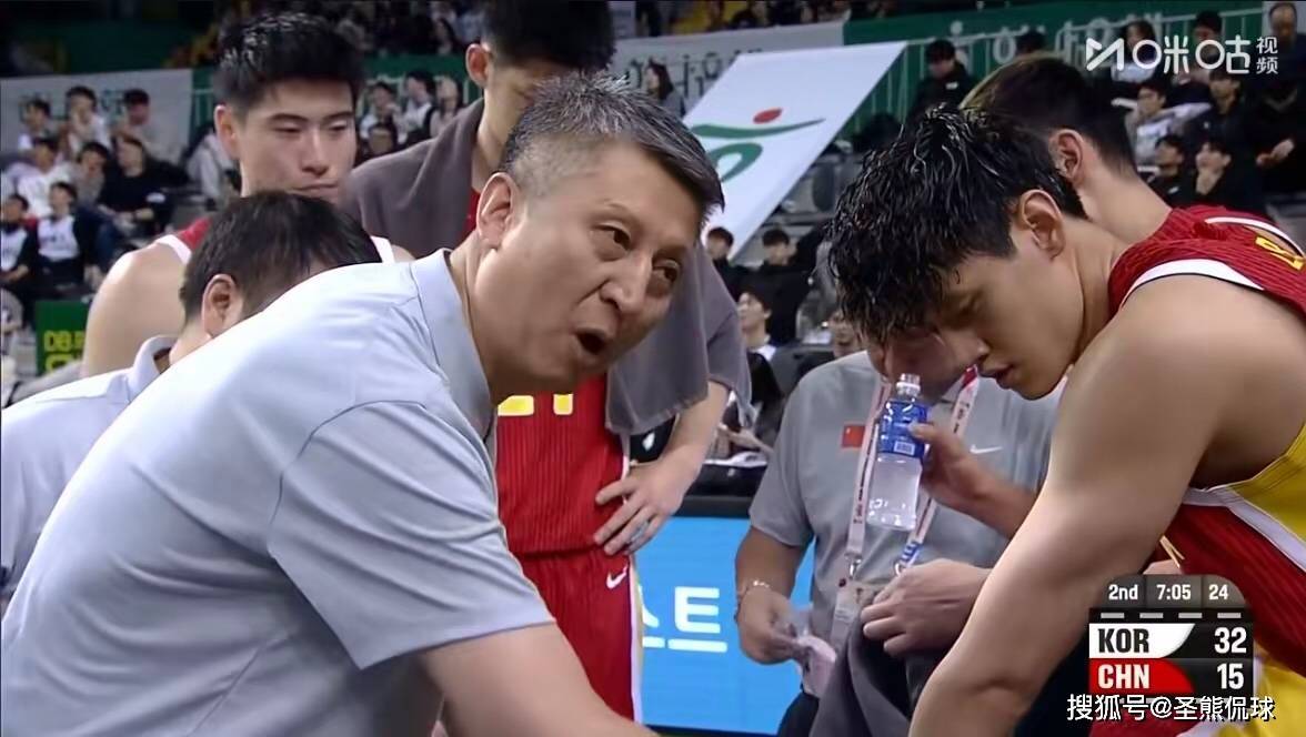 原创            苏群长文痛批中国男篮三问题，直言贻害无穷，郭导帅位保不住啦