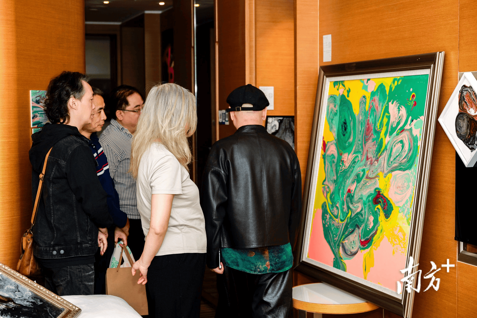 “艺术广州”闭幕，酒店型艺博会释放艺术市场“回春”信号