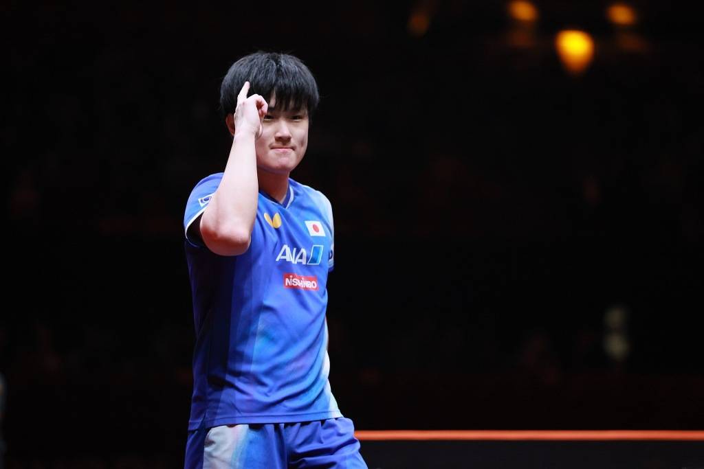 张本智和WTT总决赛夺冠，国乒首次无缘男单决赛