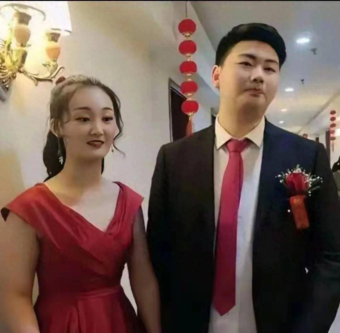 原创            大衣哥儿媳陈萌不走捷径，低调踏实过日子，与小伟恩爱，比前任强