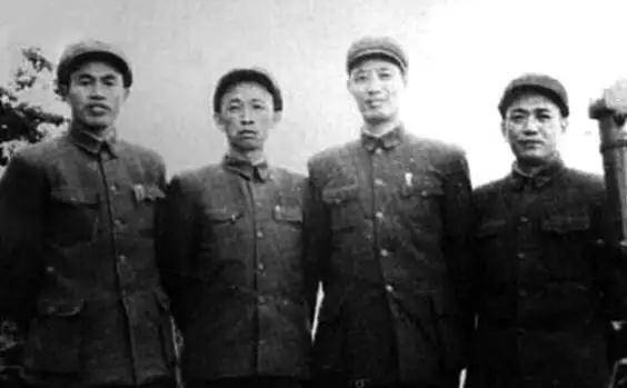 原创            王牌第24军的四大军长，两位当大军区司令，另两位都是上将